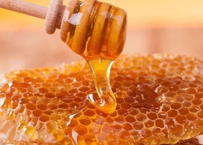 chữa đái dầm bằng mật ong