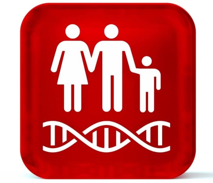 Trẻ có thể bị đái dầm do di truyền từ cha mẹ